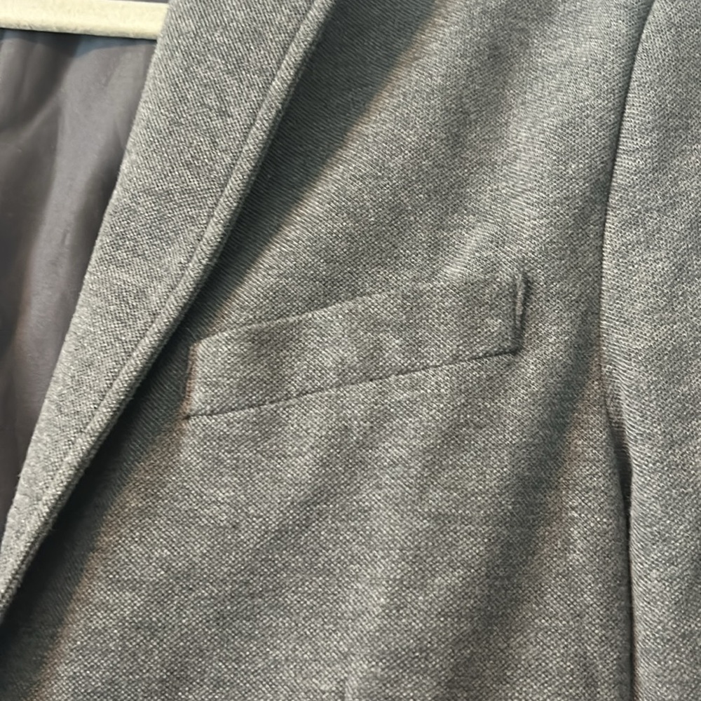 Blazer - Picture 3 of 7